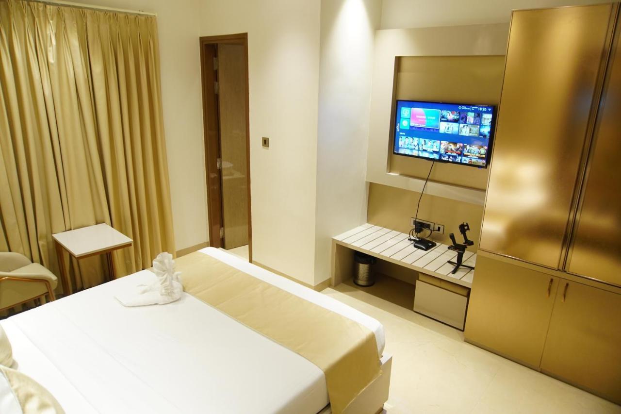Hotel Red Orchid Kanpur Exterior foto